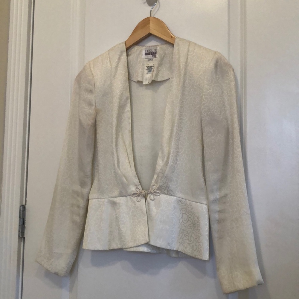 Vintage White Leslie Faye Petite Blazer